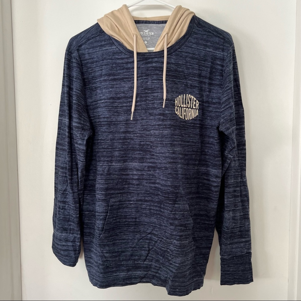 Hollister men's small hooded long sleeve tee
